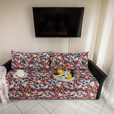 25 Apartment