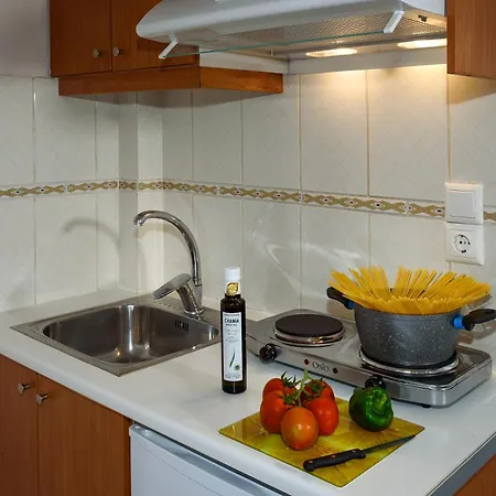 Apartment 25