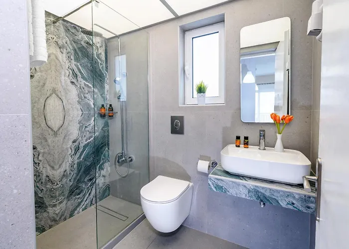 25 * Ханья (Крит)